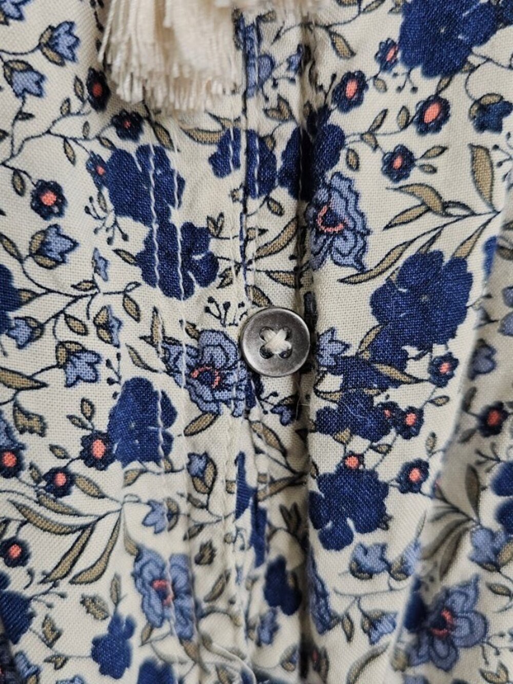 HOLLISTER Dress size S OFF WHITE w BLUE & RED Floral Boho 3/4 Sleeve Summer Cute - Picture 4 of 8